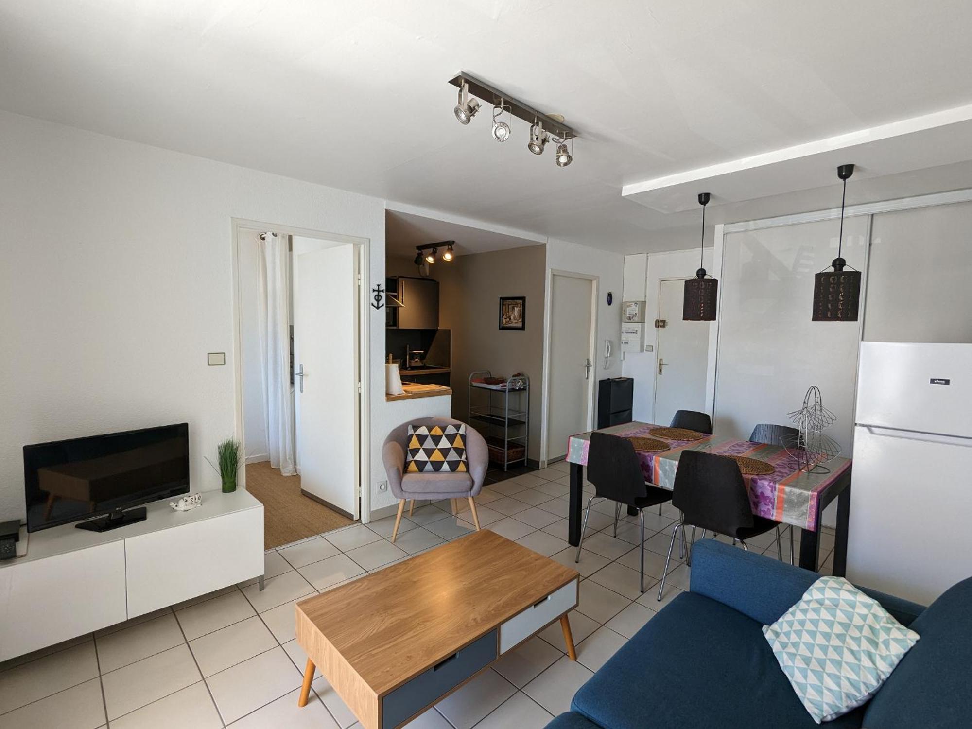 Arcachon Centre : Charmant T2 Avec Loggia, Parking Securise Et Proche Plage - Fr-1-420-61 Exterior foto